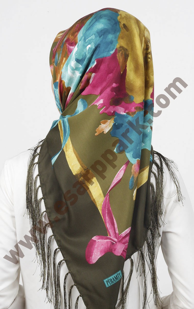 Piramit Püsküllü Eşarp 111-0023-18