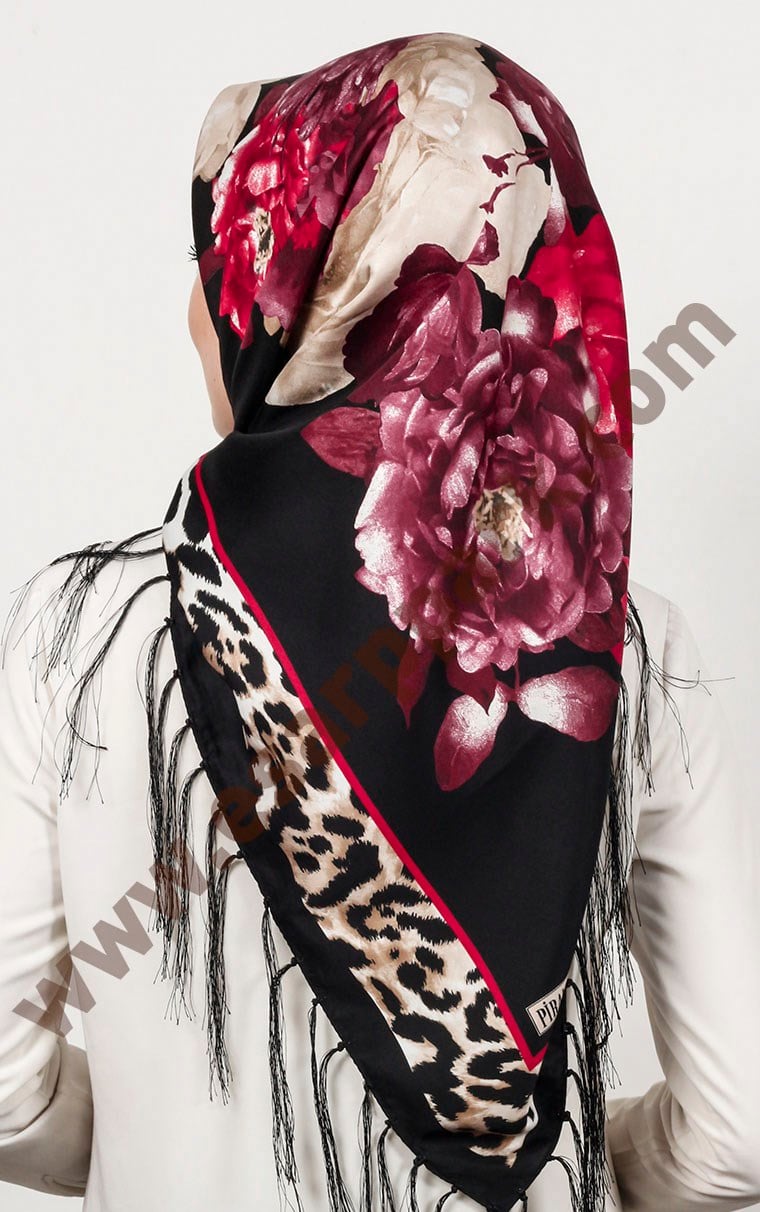 Piramit Püsküllü Eşarp 111-0023-35