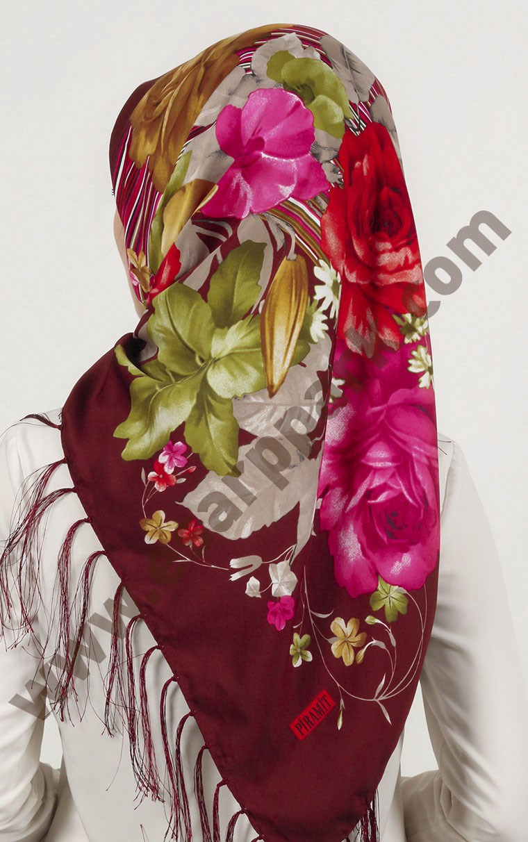 Piramit Püsküllü Eşarp 111-0023-79