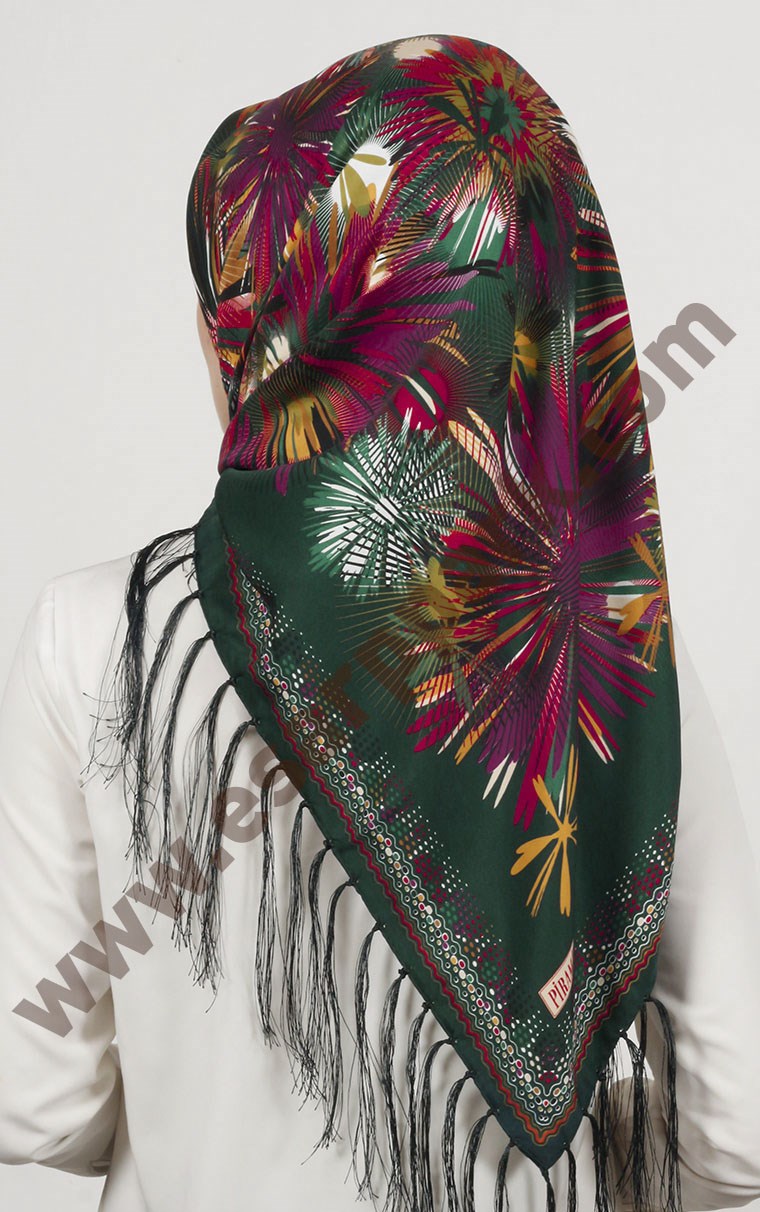 Piramit Püsküllü Eşarp 111-0023-85