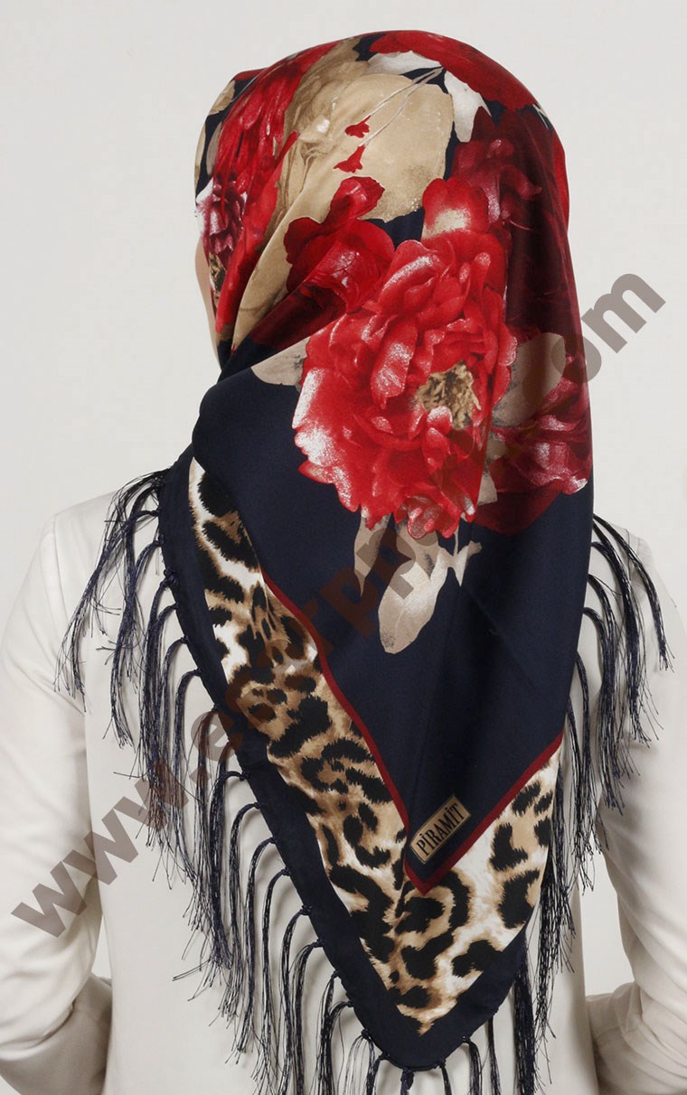 Piramit Püsküllü Eşarp 111-0023-93