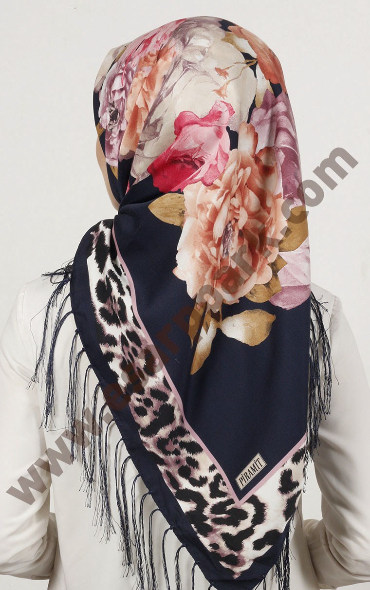 Piramit Püsküllü Eşarp 111-0023-97