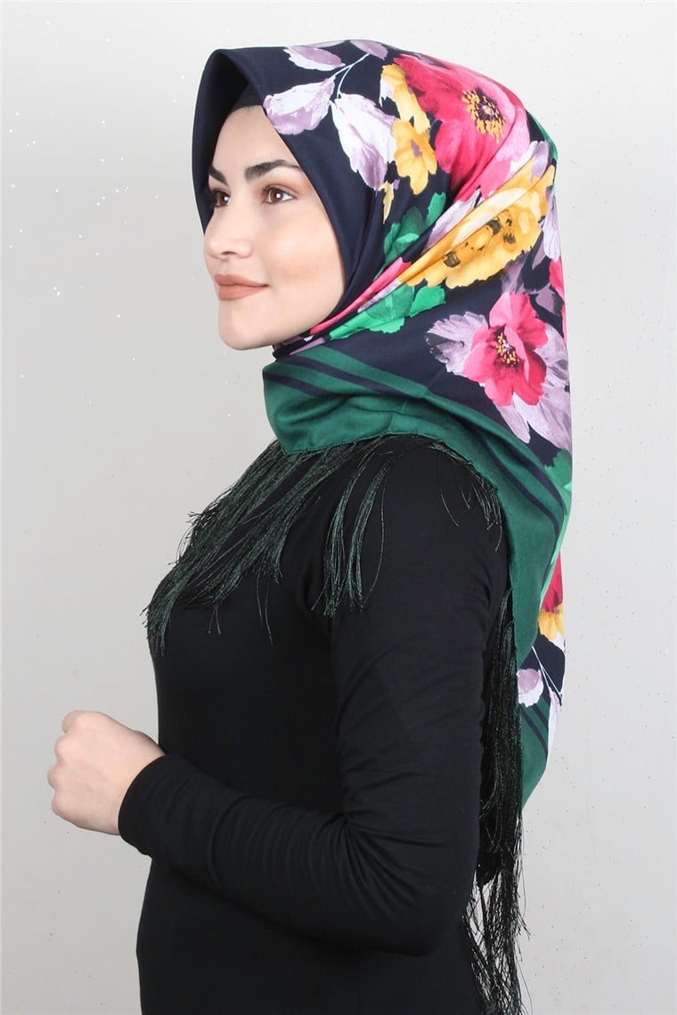 Piramit Püsküllü Eşarp 111-0080 Yeşil