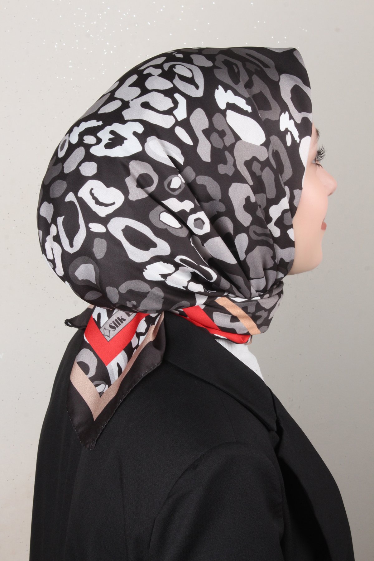 Silk Life Lotus Eşarp 4121-1 Siyah