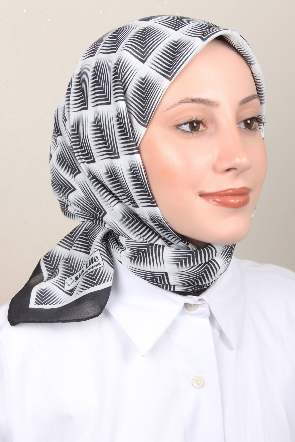 Silk Life Lotus Eşarp 4129-13 Siyah Beyaz 