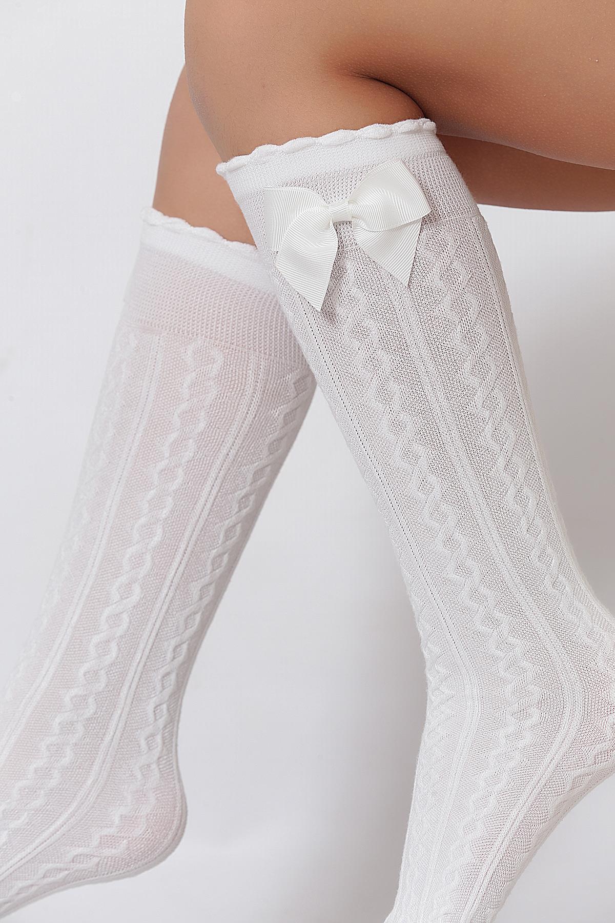 Dafne Fiyonklu  Viskon Çocuk Dizaltı Çorap BEYAZ