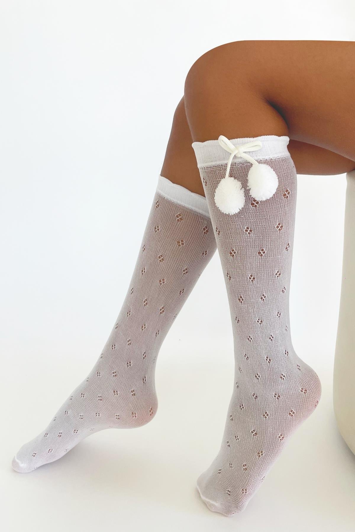 KİRAZ ÇOCUK DİZALTI ÇORAP BEYAZ