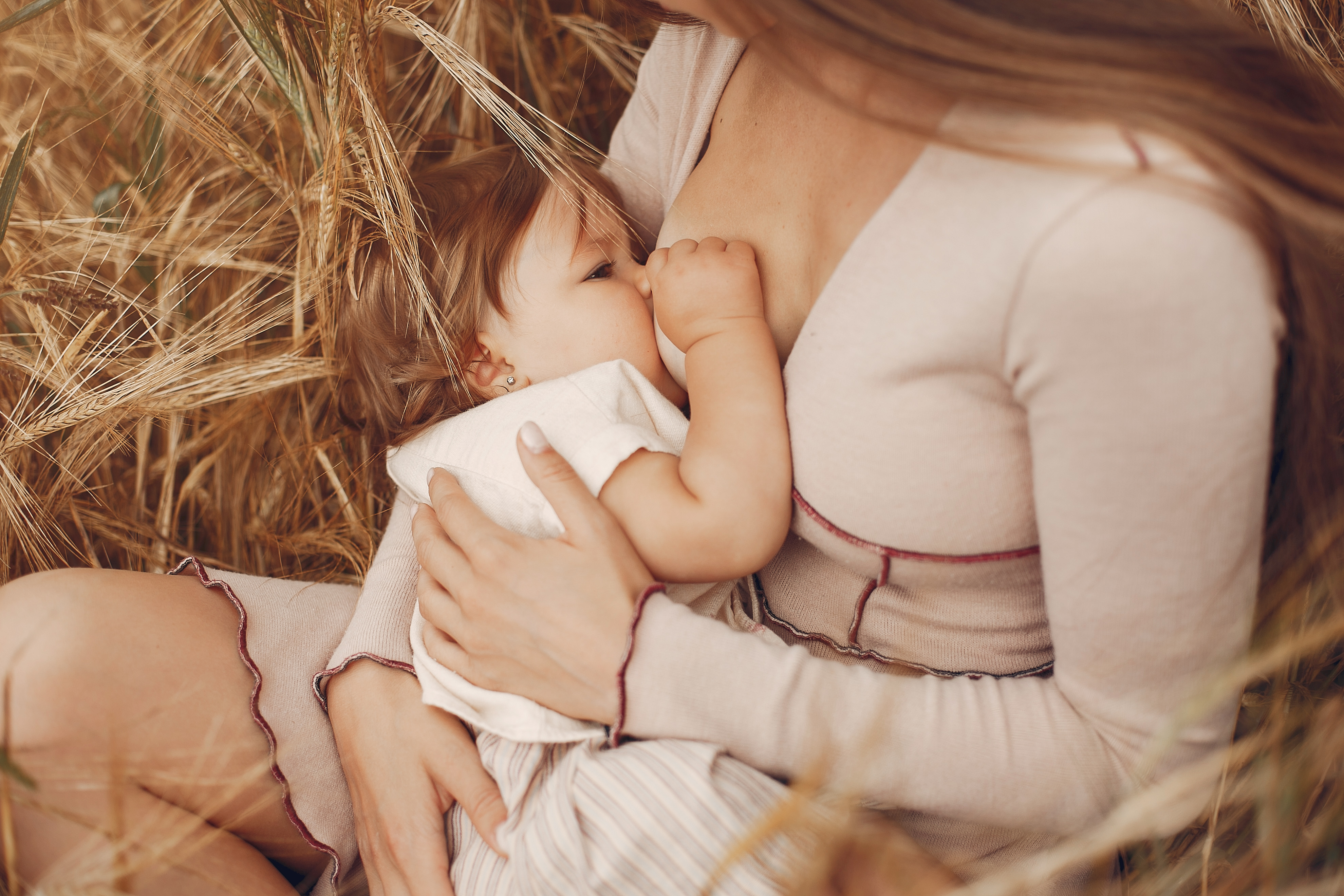 Anne Sütü Alan Bebeklerde İlk İki Yıl Gelişimi