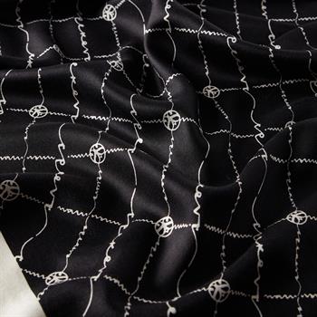 İpekevi Desenli İpek Şal - Monogram Desenli - Siyah Beyaz