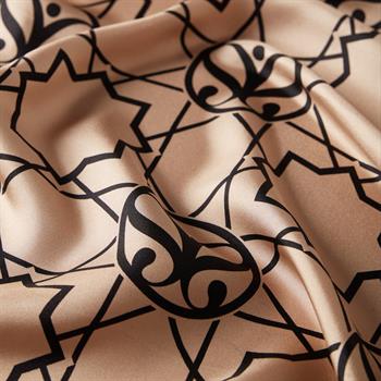 İpekevi Twill İpek Eşarp - Seljuk Monogram - Vizon Siyah