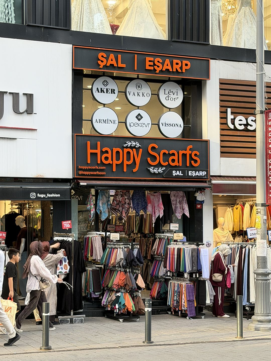 Happy Scarfs Ümraniye Merkez Mağaza