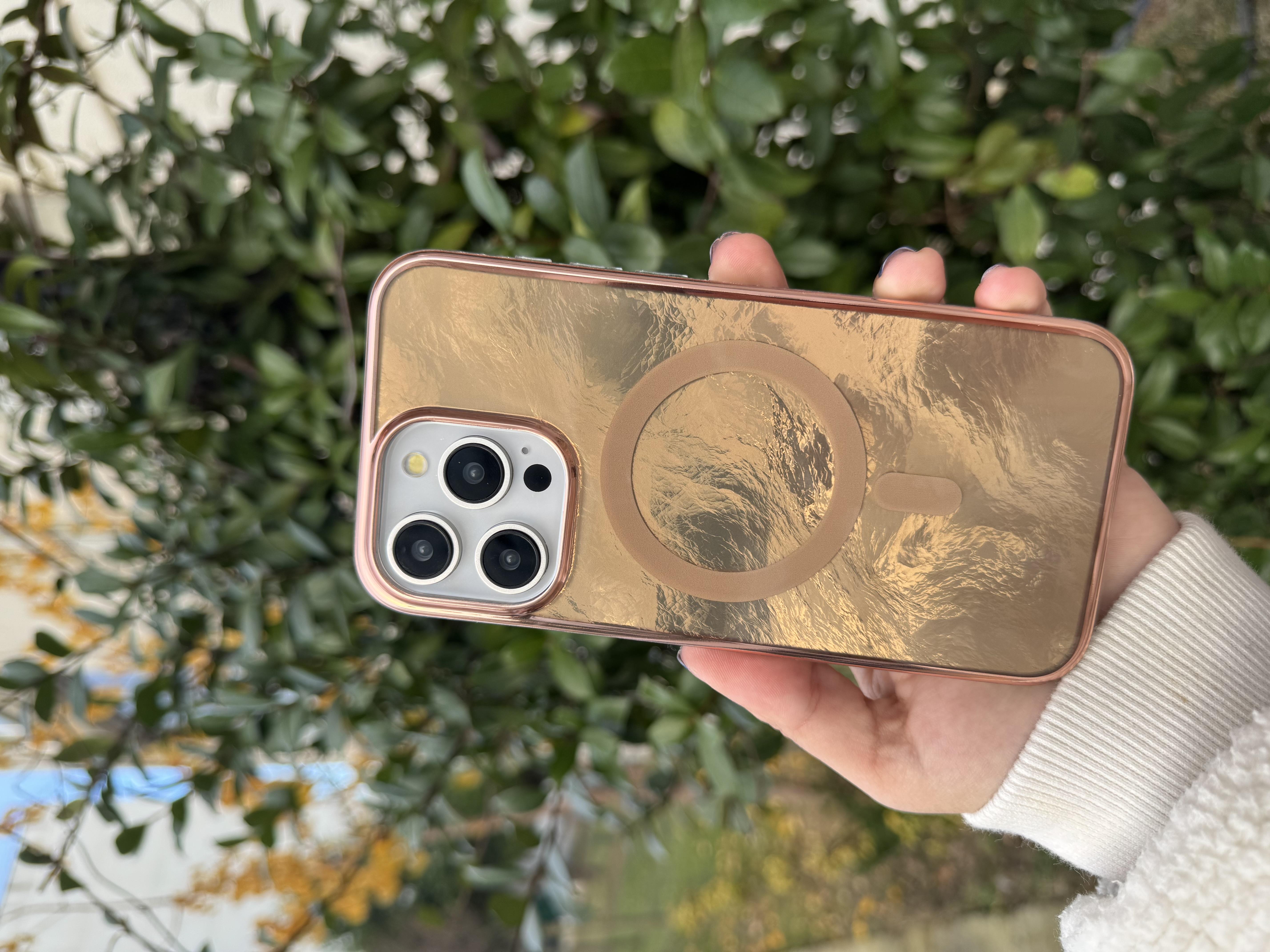 Magsafe Özellikli Gold Telefon Kılıfı