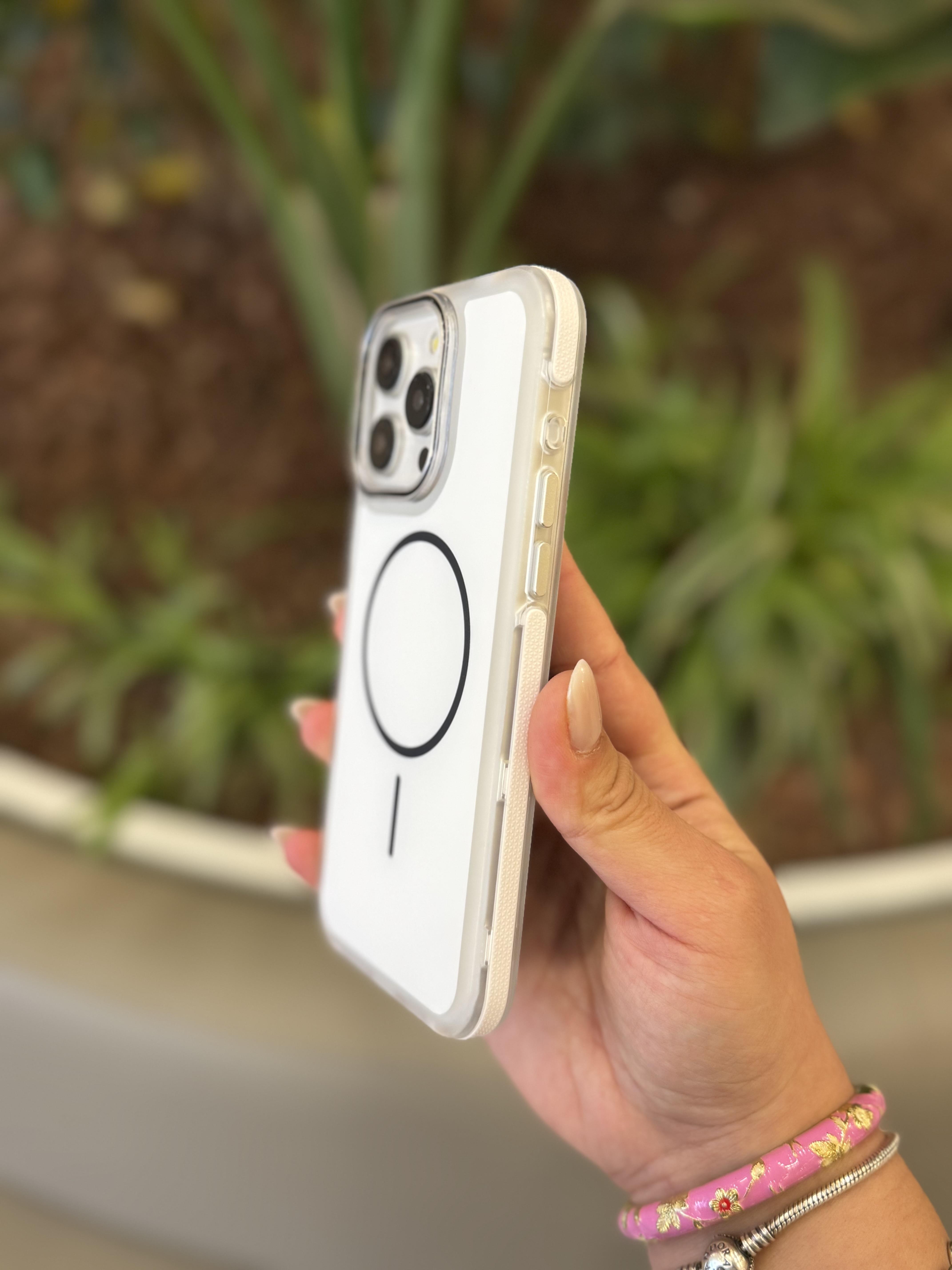 Magsafe Uyumlu Renkli İphone Telefon Kılıfı Beyaz