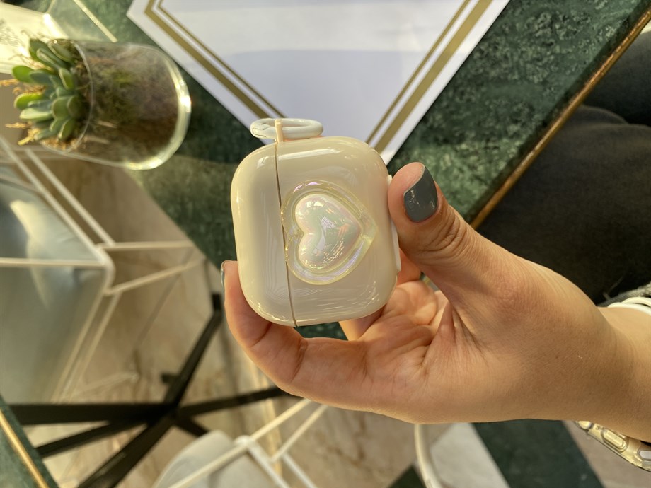 Sedef Kalpli Silikon Airpods Kılıfı