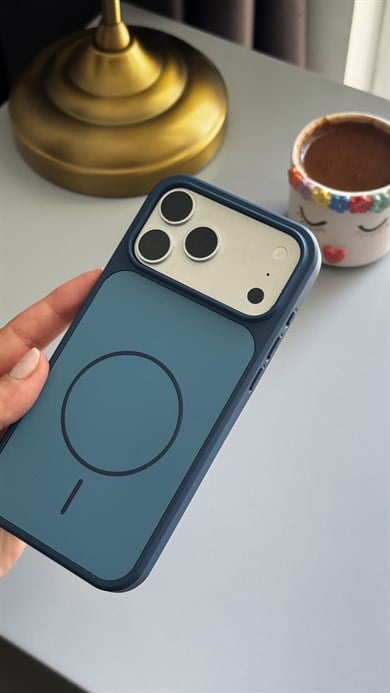 Elegant Touch Magsafe İphone Telefon Kılıfı Lacivert
