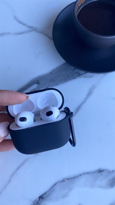 Lansman Dokulu Airpods Kılıfı Siyah
