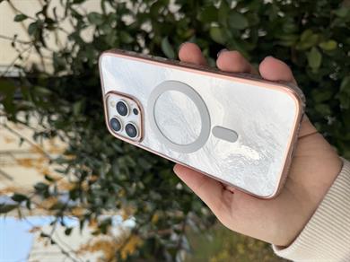 Magsafe Özellikli Gümüş Telefon Kılıfı