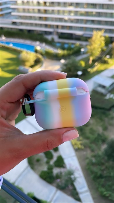 Pembe Çizgili Airpods Kılıfı
