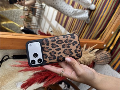 Puffer Leopar İPhone Telefon Kılıfı Koyu Kahve