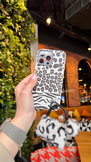 Zebra İphone Telefon Kılıfı Charmlı