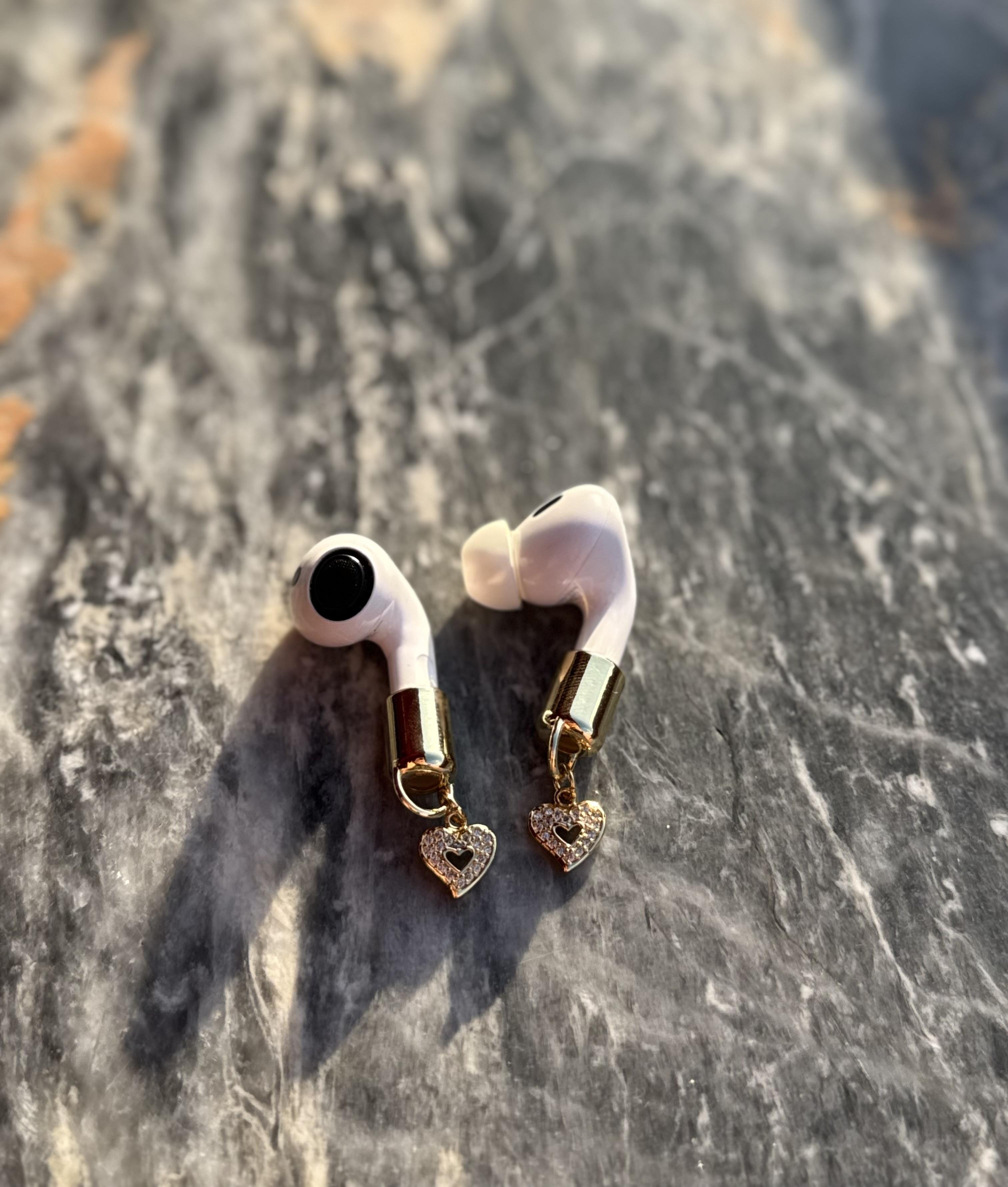 Airpods Kulaklık Charm İçi Boş Kalp