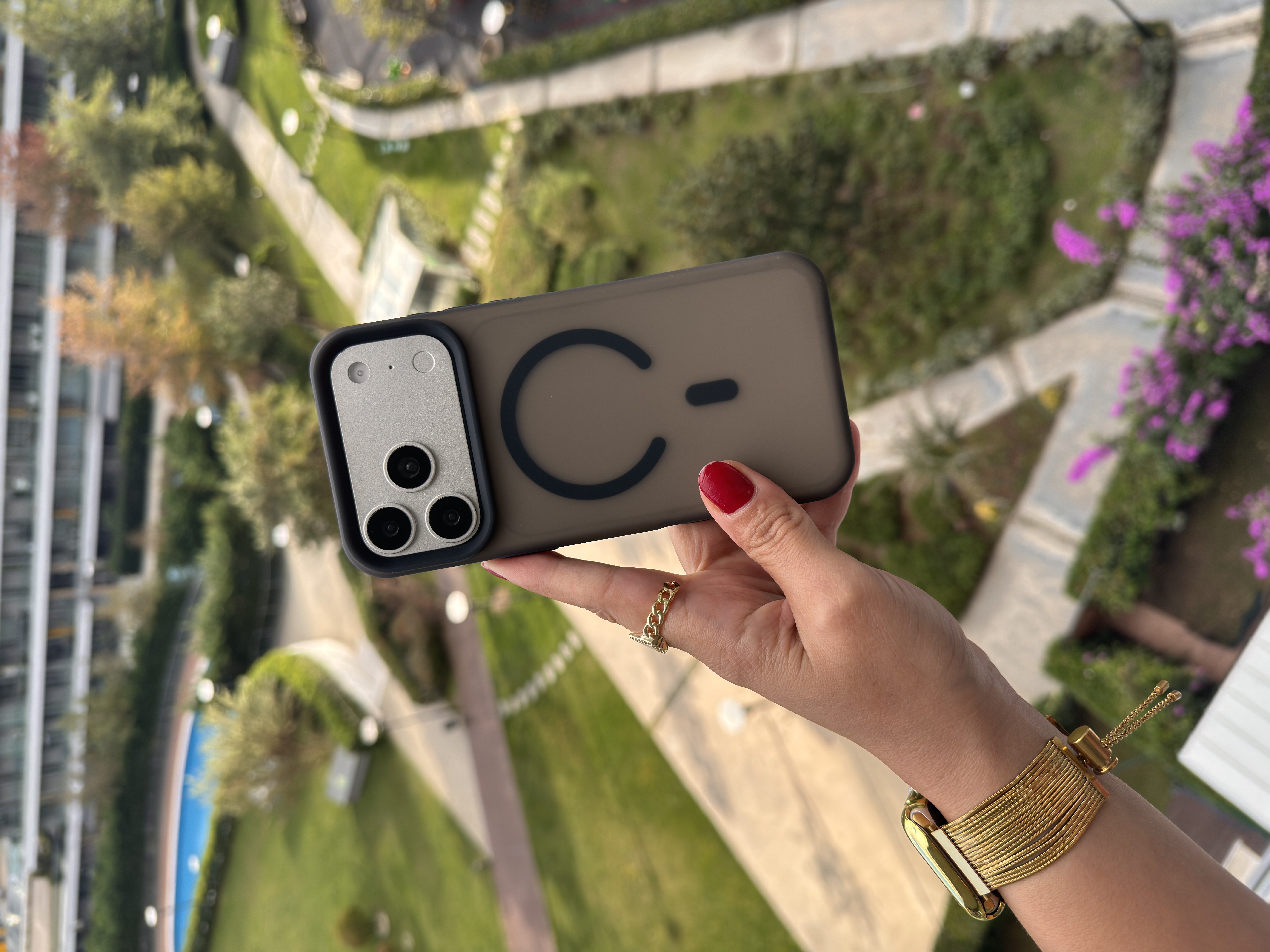 Color Frame MagSafe İphone Telefon Kılıf Siyah