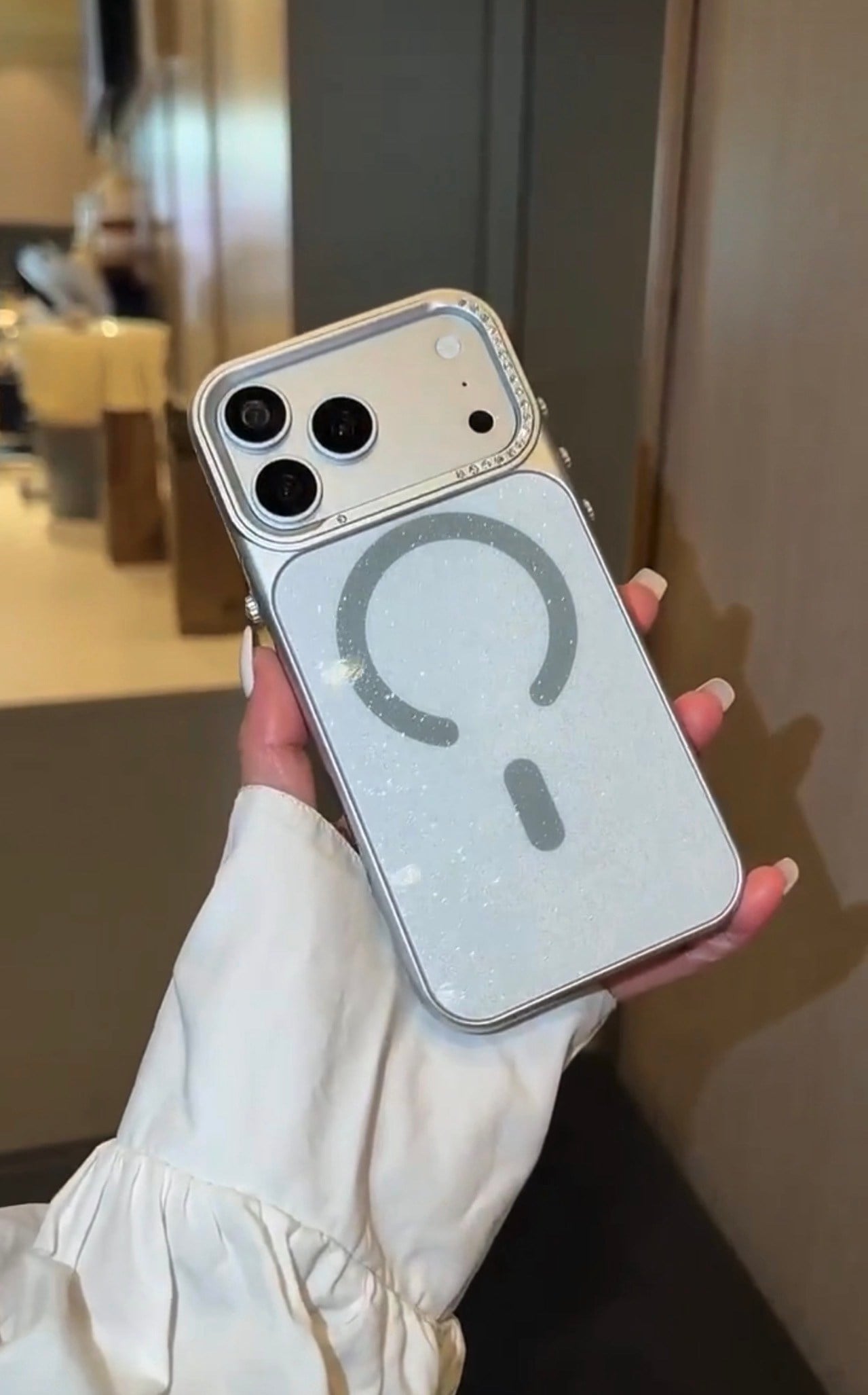 Diamond Glow iPhone Telefon Kılıfı Beyaz