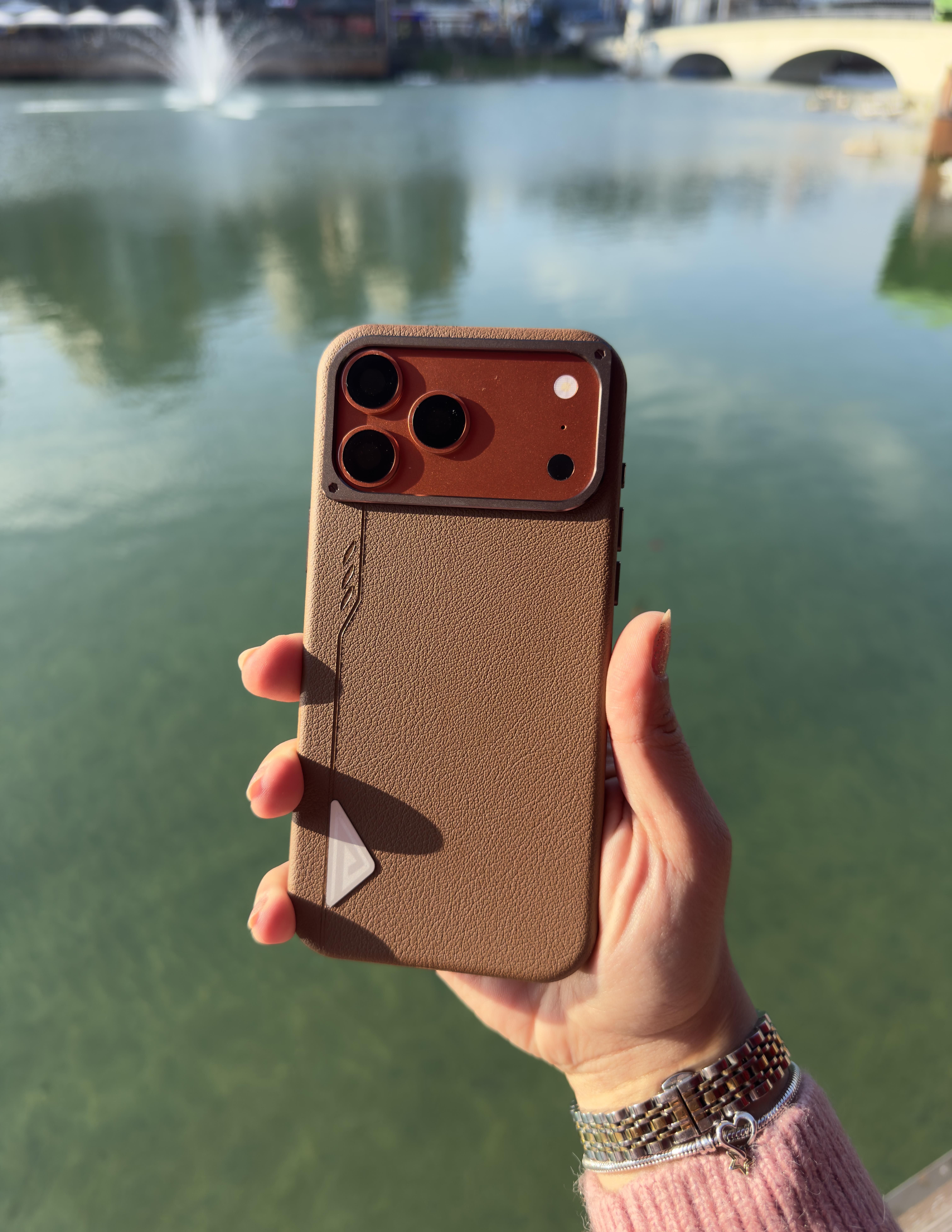 Elegant Deri Magsafe İphone Telefon Kılıfı Kahverengi