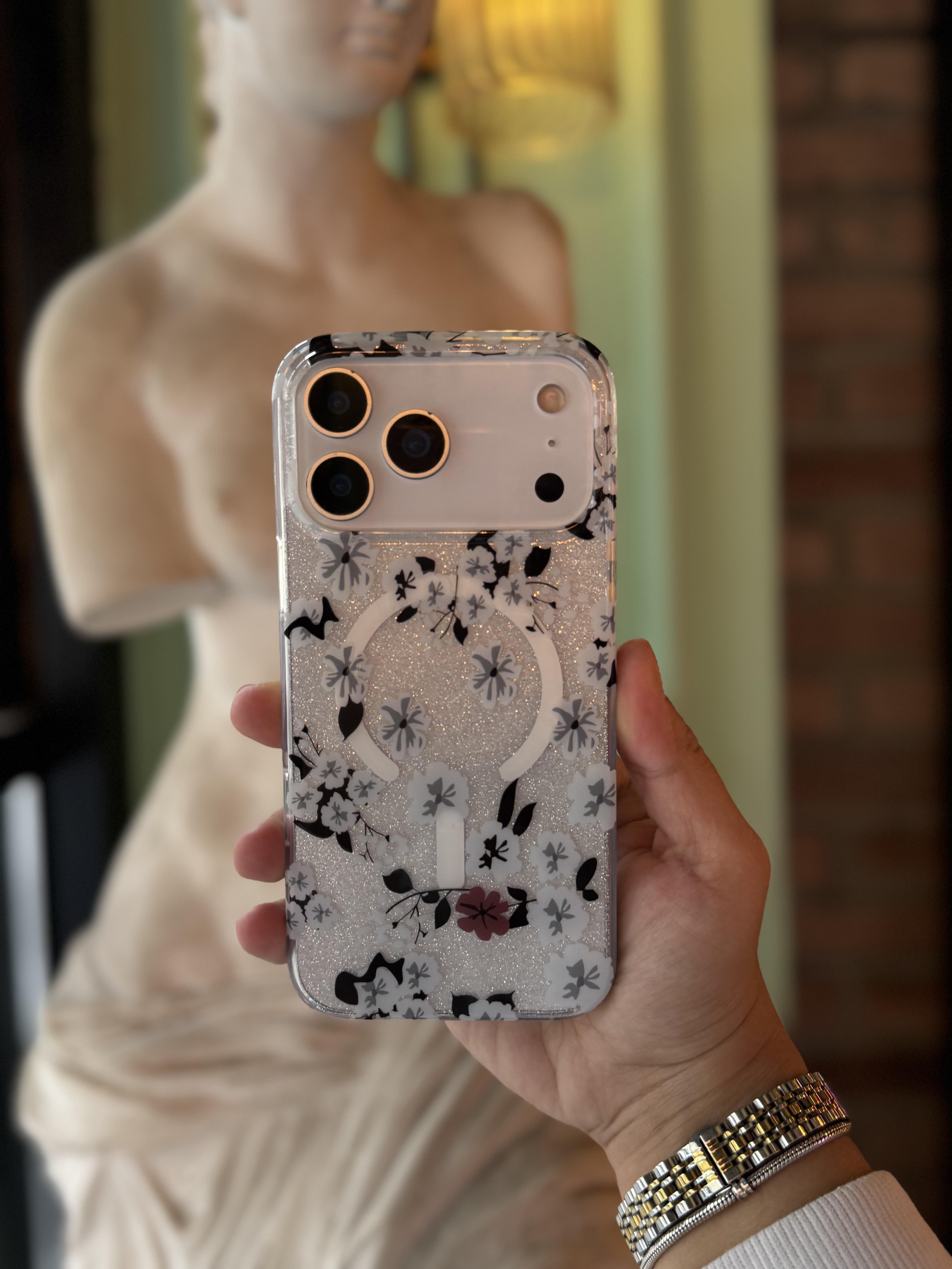 Flower Magsafe Detaylı İphone Telefon Kılıfı Gümüş Siyah