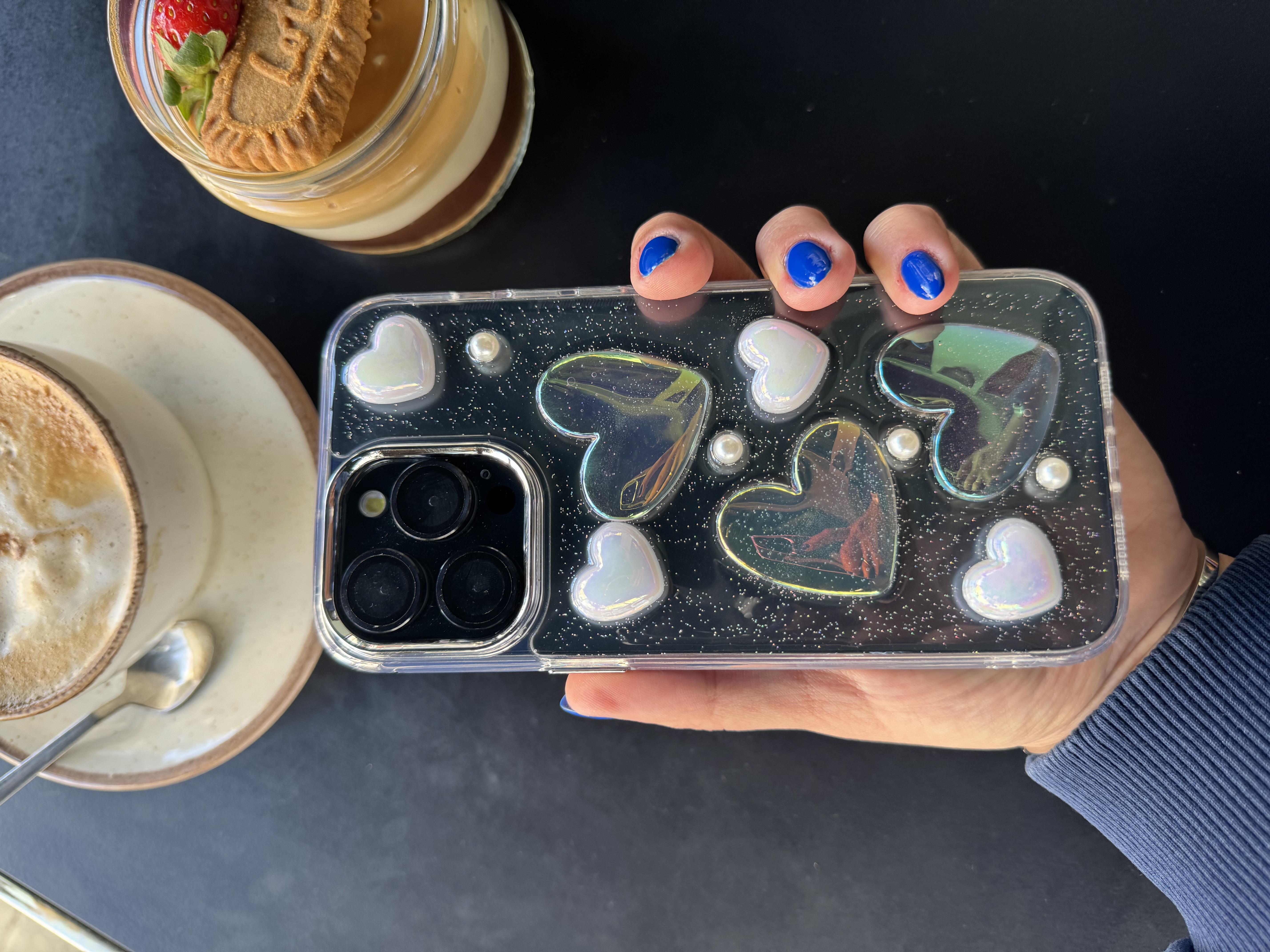 Hologram Kabartma Kalp İphone Telefon Kılıfı 