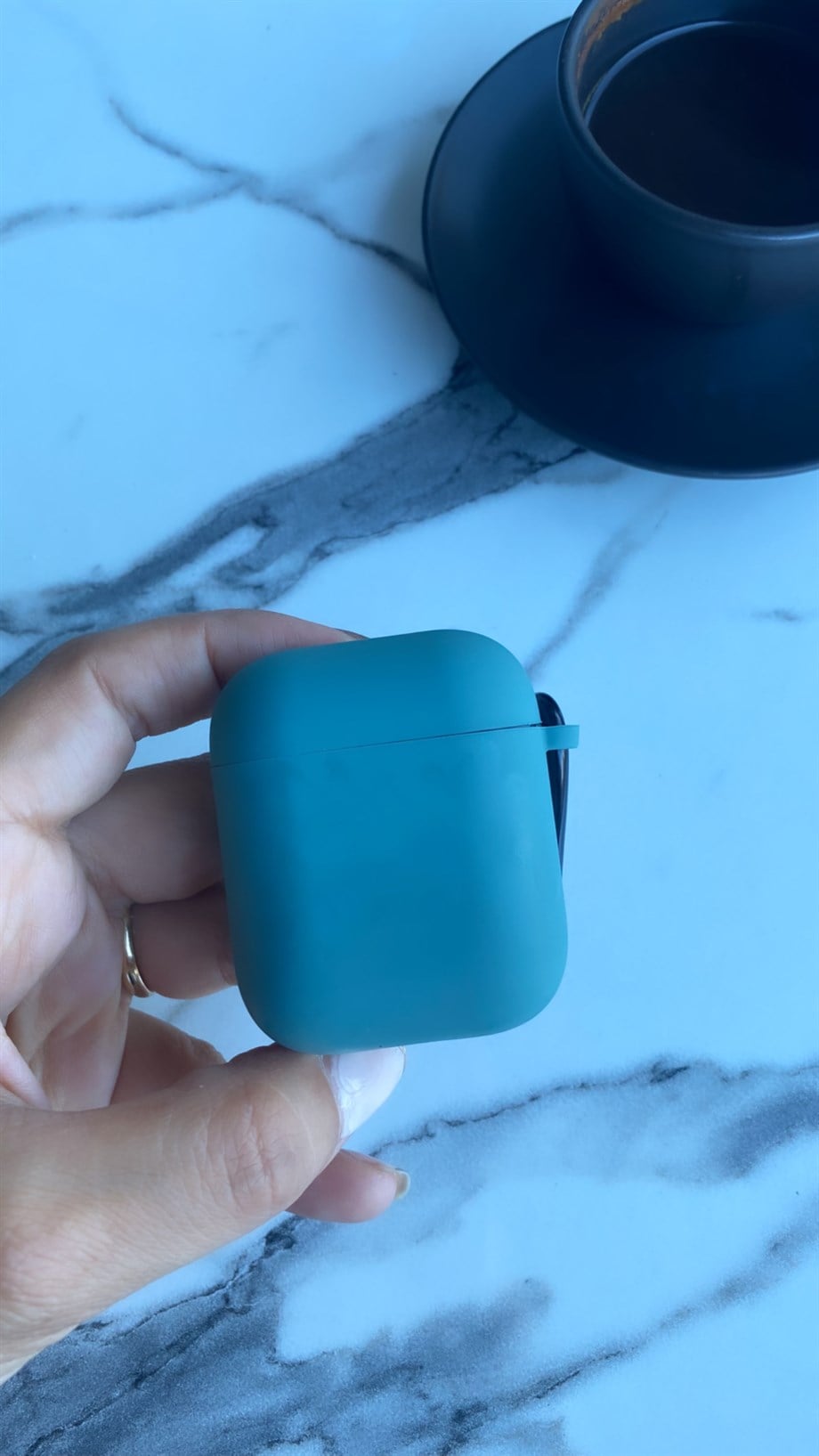 Lansman Dokulu Airpods Kılıfı Kaktüs