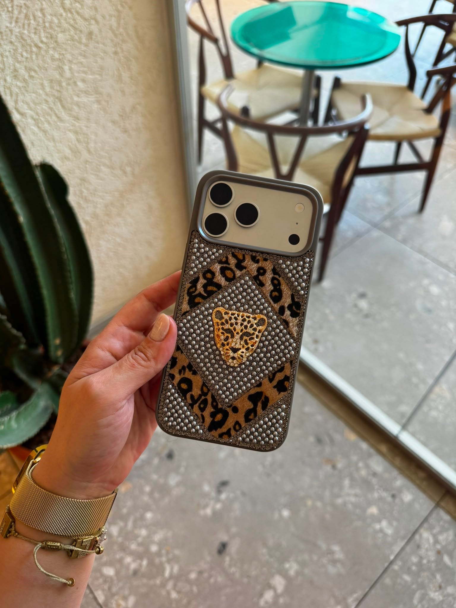 Leopar İncili Kaplan İphone Telefon Kılıfı Gri