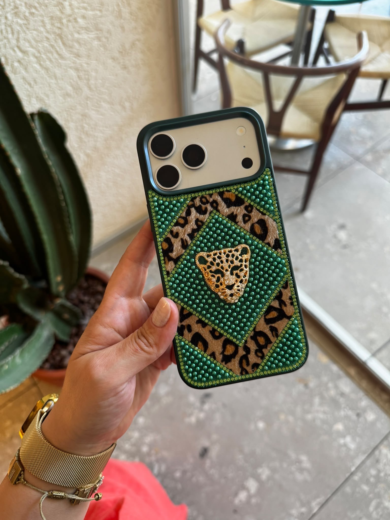 Leopar İncili Kaplan İphone Telefon Kılıfı Yeşil