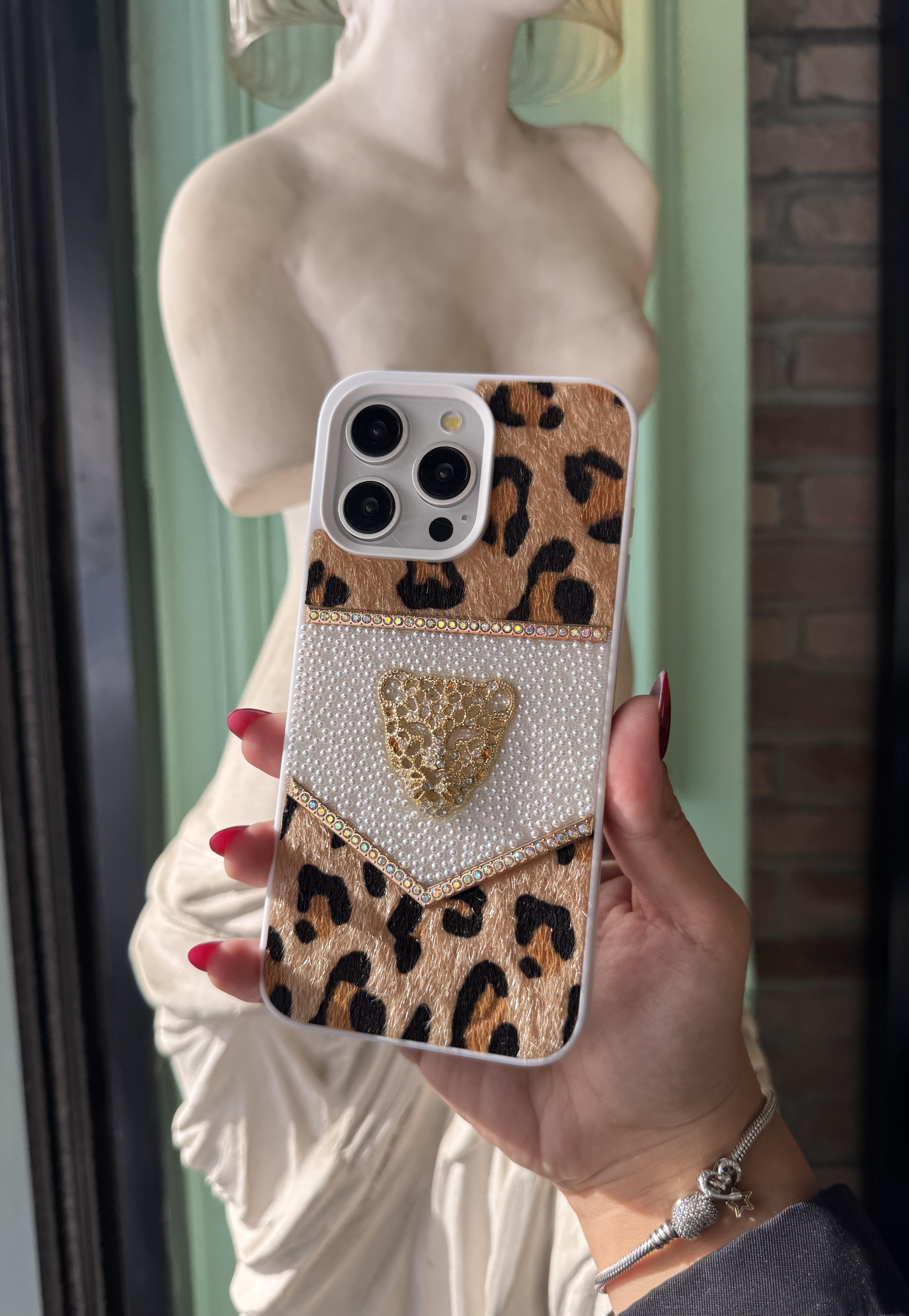 Leoparlı Taşlı Premium Kaplan İphone Telefon Kılıfı Beyaz