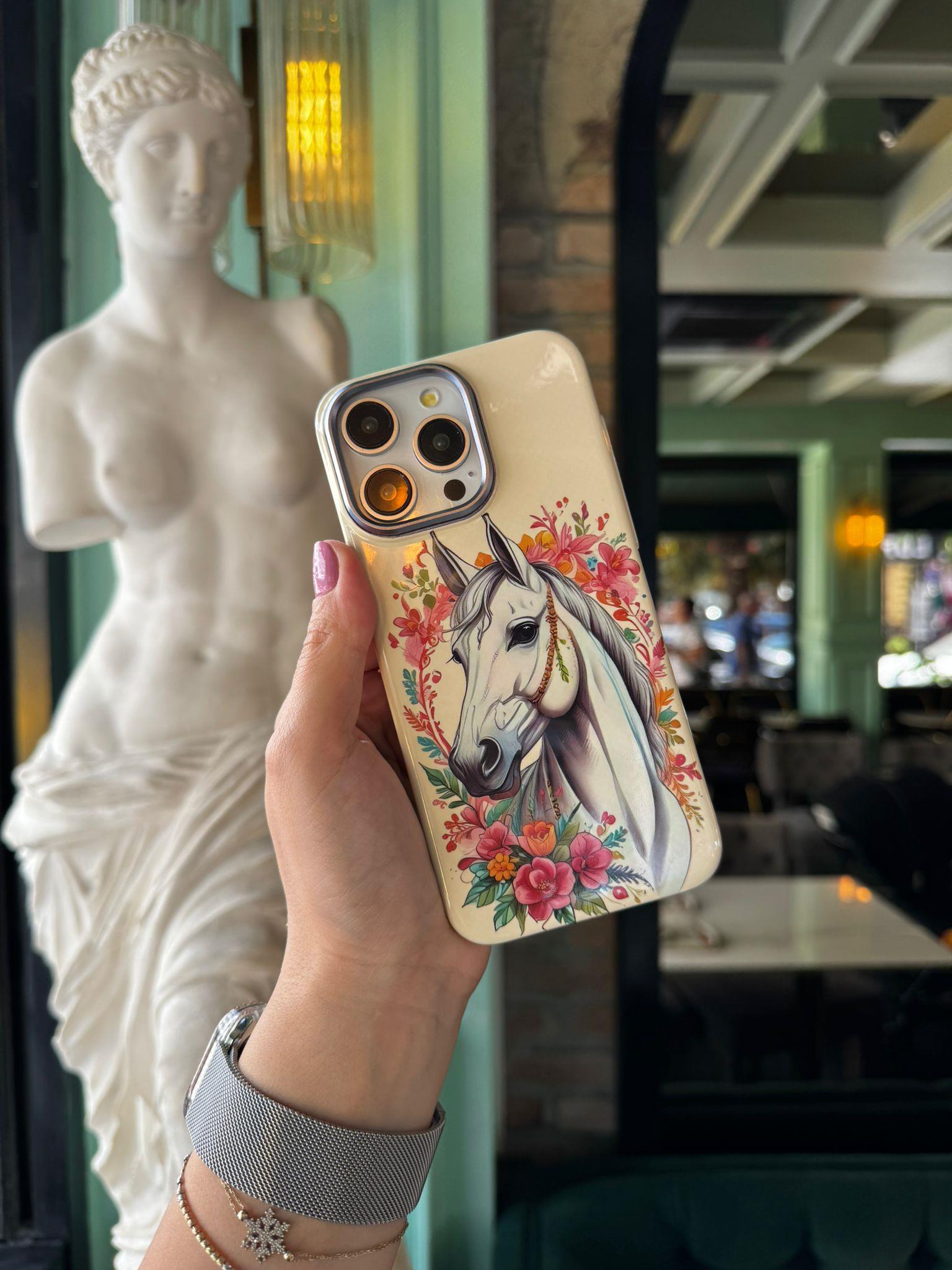 Magsafe İphone Telefon Kılıfı Krem Çiçekli Horse