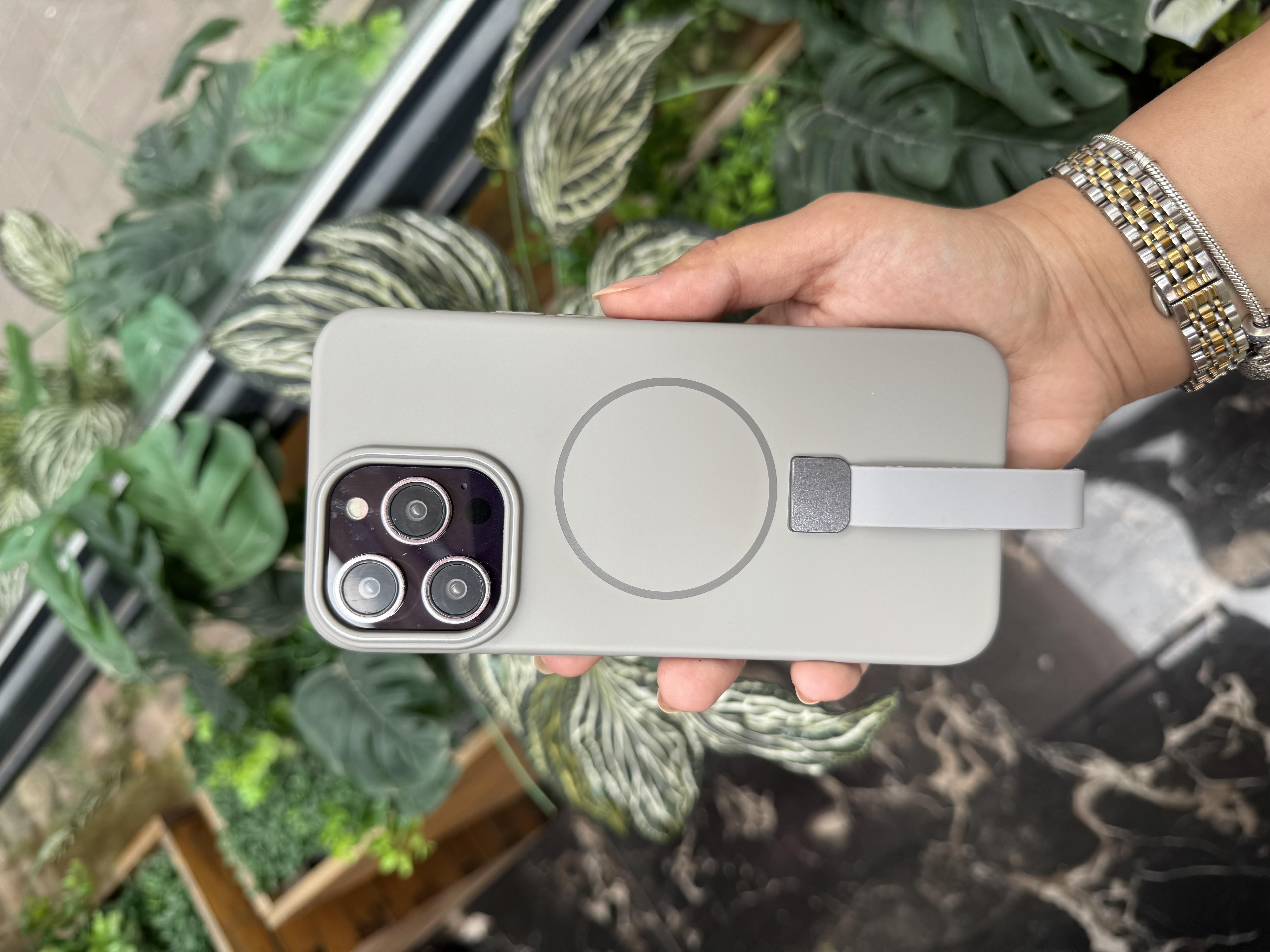 Magsafe Özellikli Renkli Mika İphone Telefon Kılıfı Naturel Titenyum
