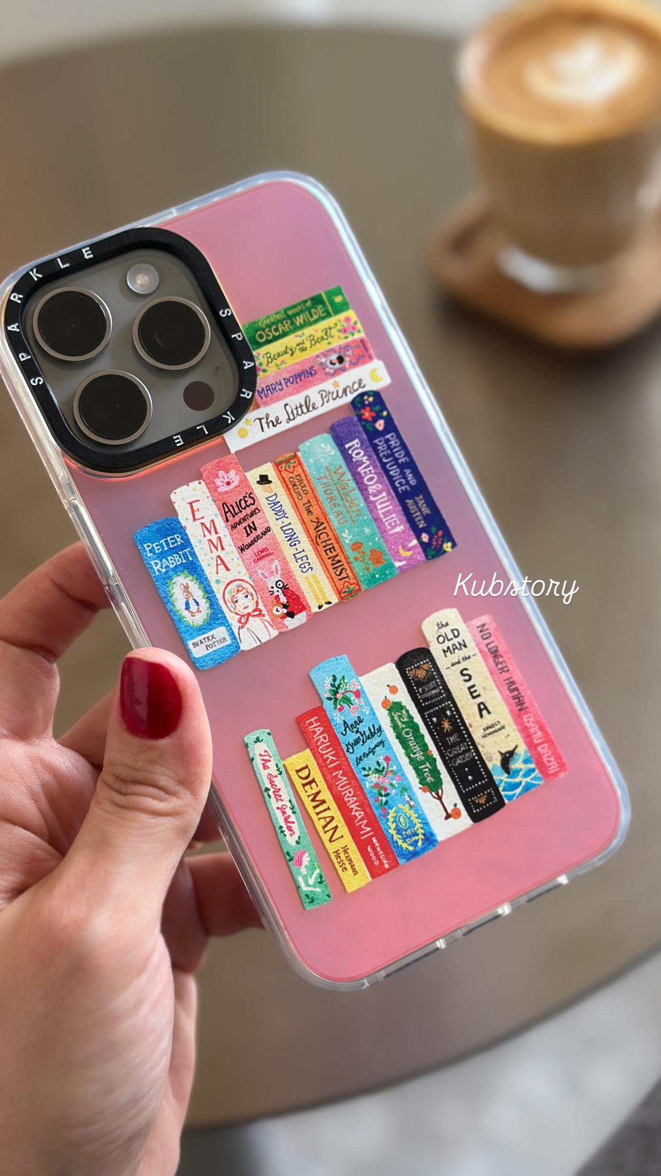 Sparkle İphone Telefon Kılıfı Bookshelf