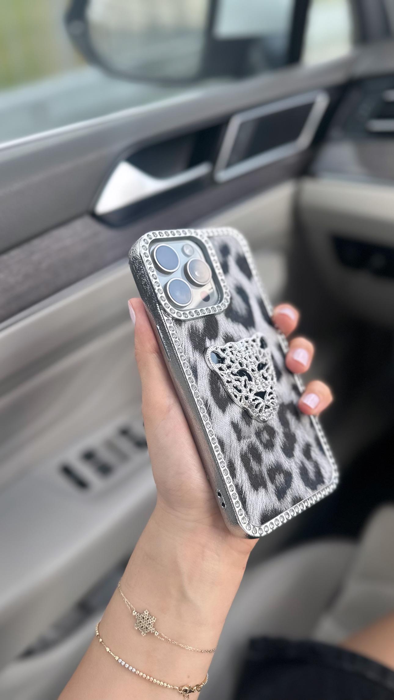 Taşlı Kaplan İphone Telefon Kılıfı Gümüş