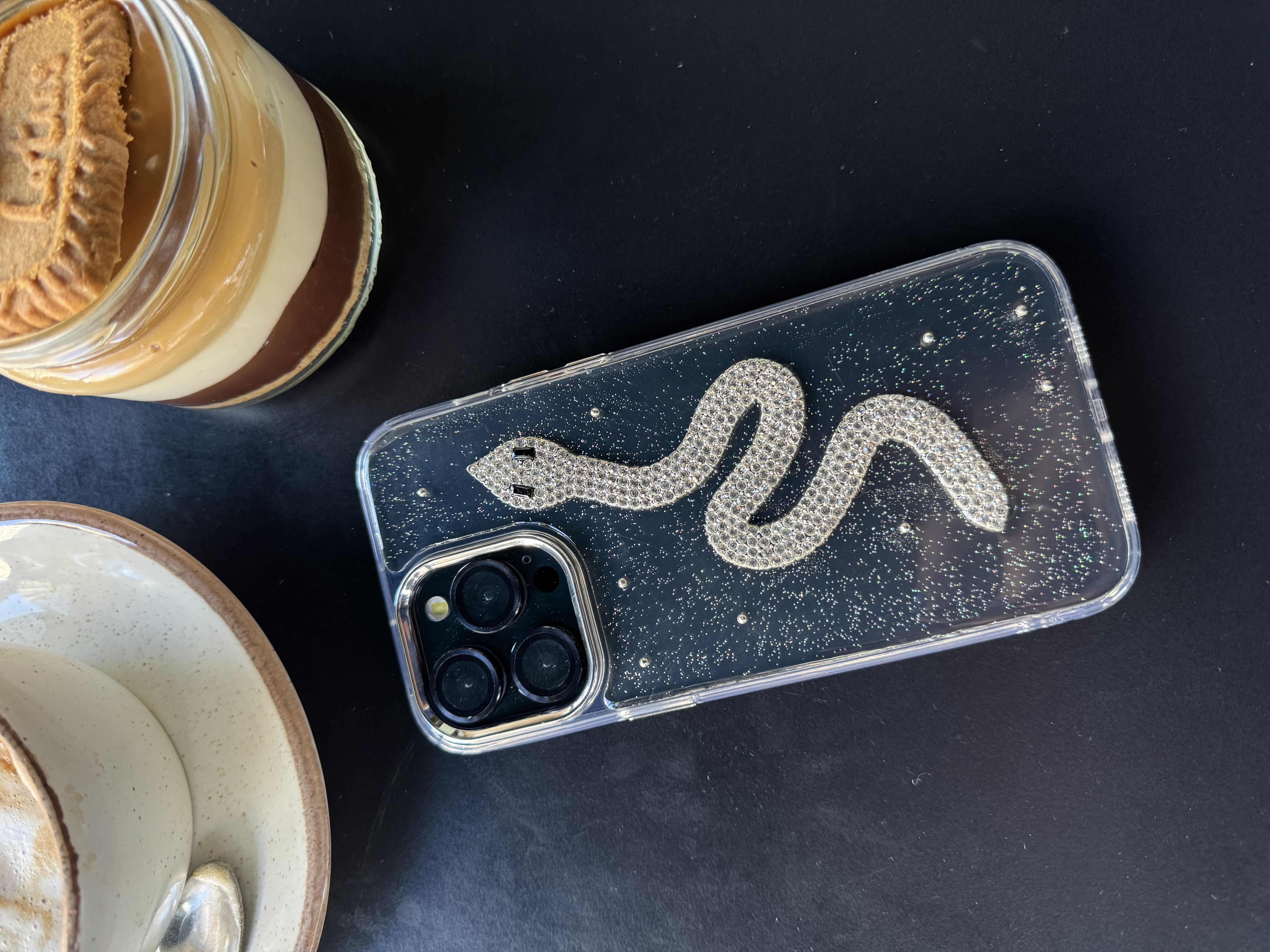 Taşlı Snake İphone Telefon Kılıfı 