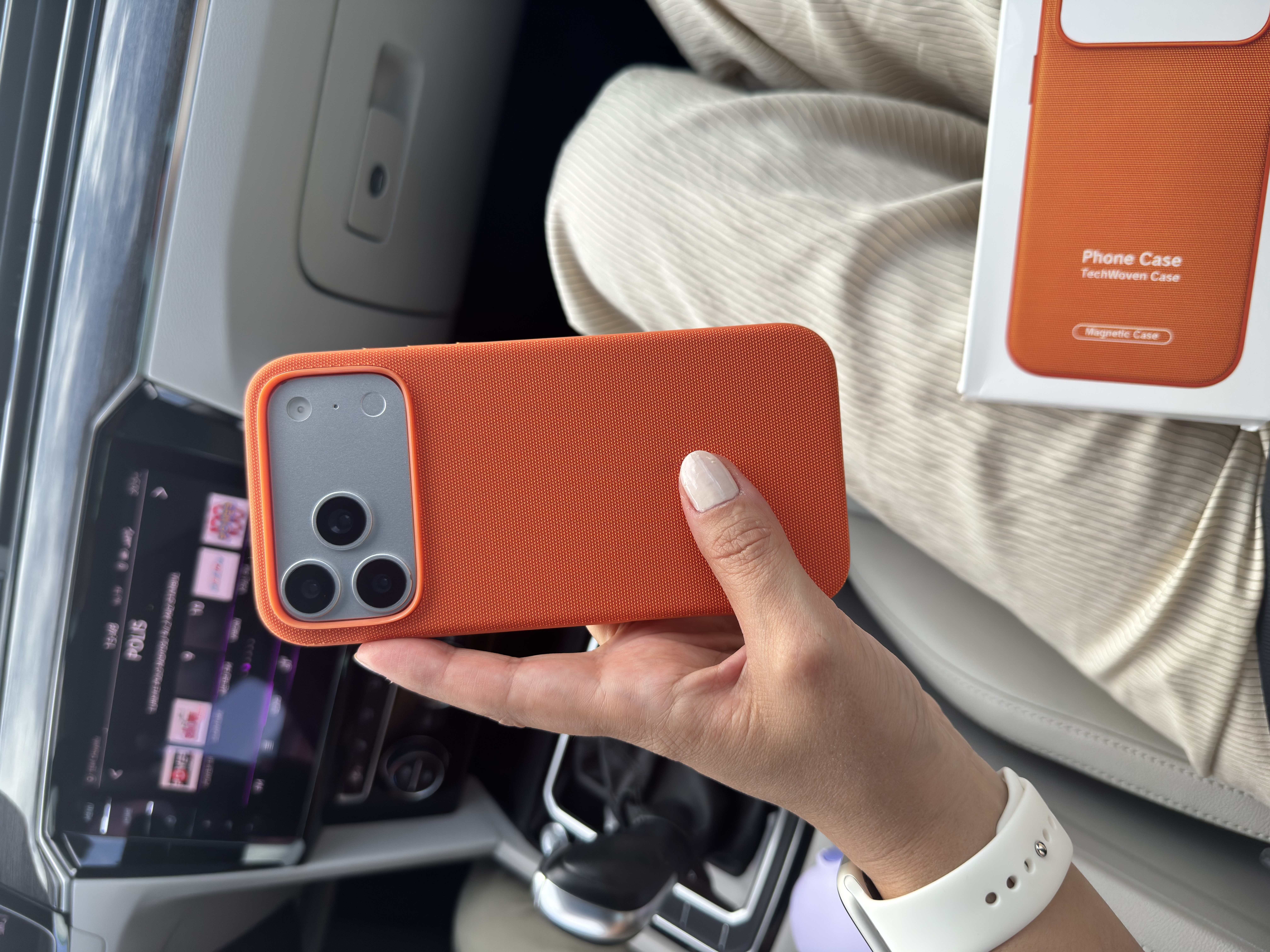 Tech Dokuma İPhone Telefon Kılıfı Turuncu