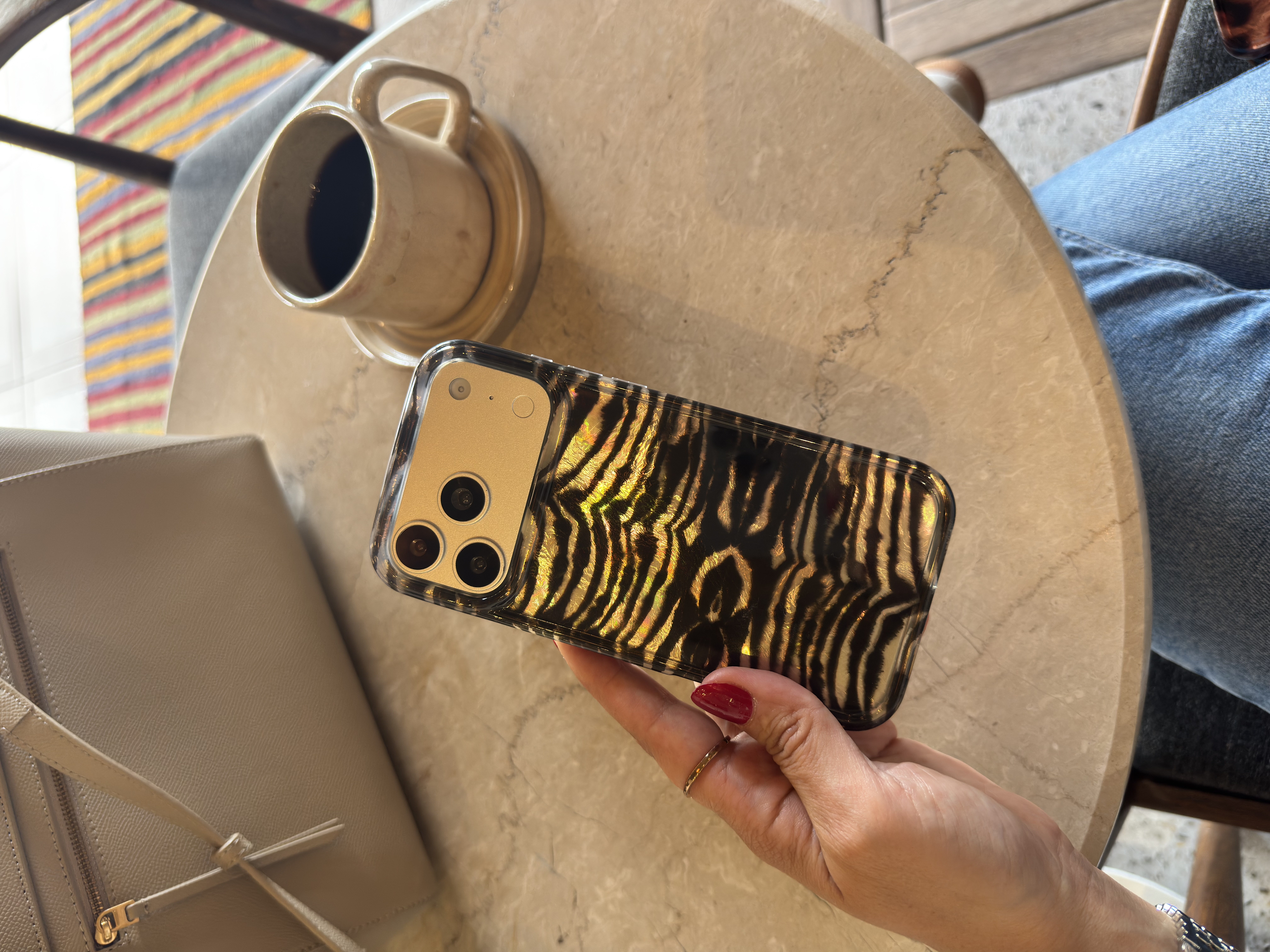 Zebra Hologram İPhone Telefon Kılıfı Siyah