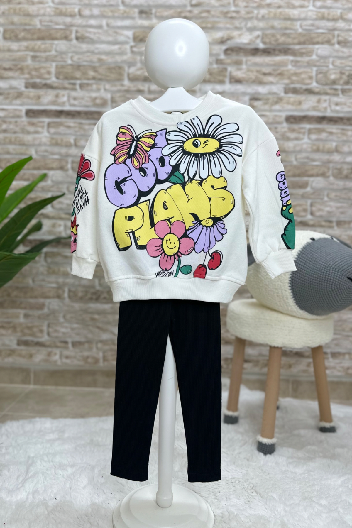 3 İplik Çiçekli Cool Siyah Taytlı Takım