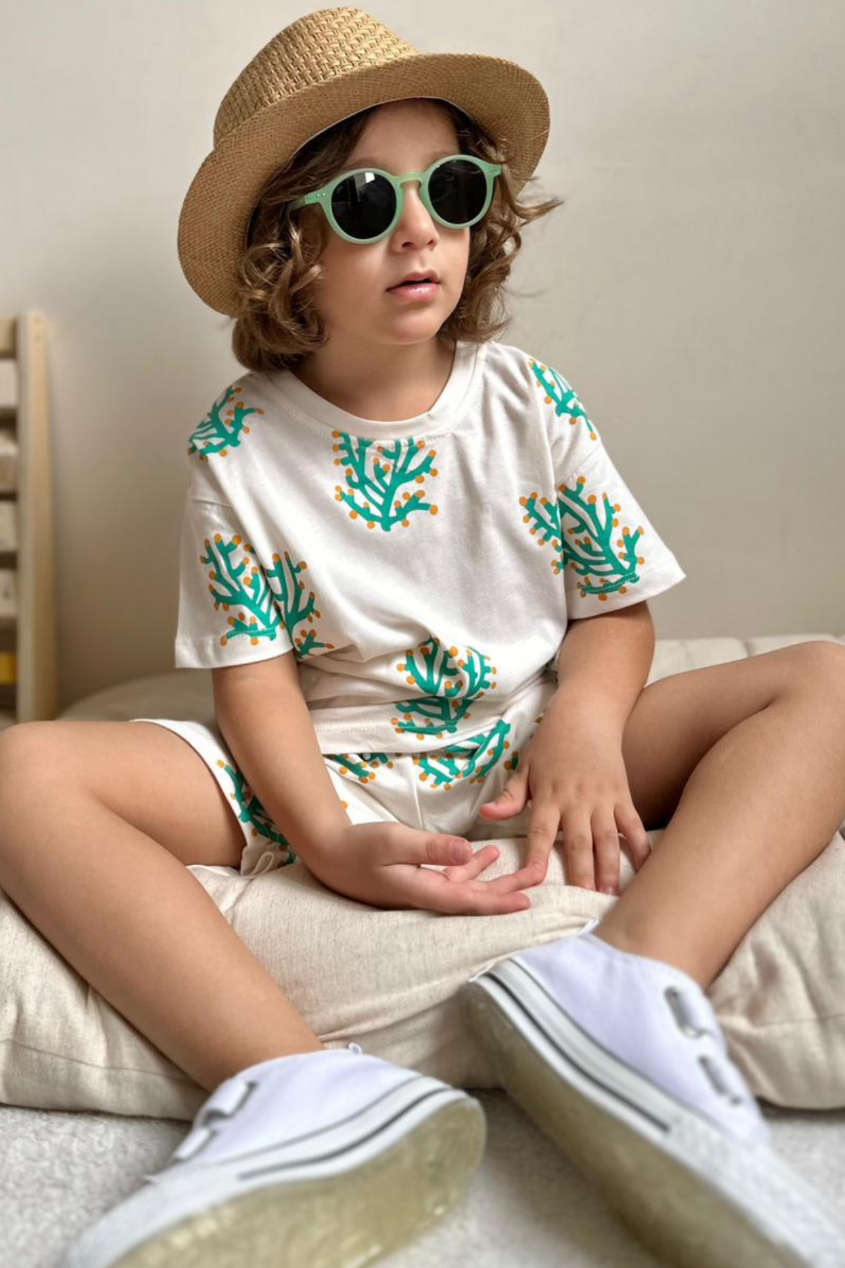 Erkek Çocuk Ağaç Baskı Yeşil Ekru Şort Takım