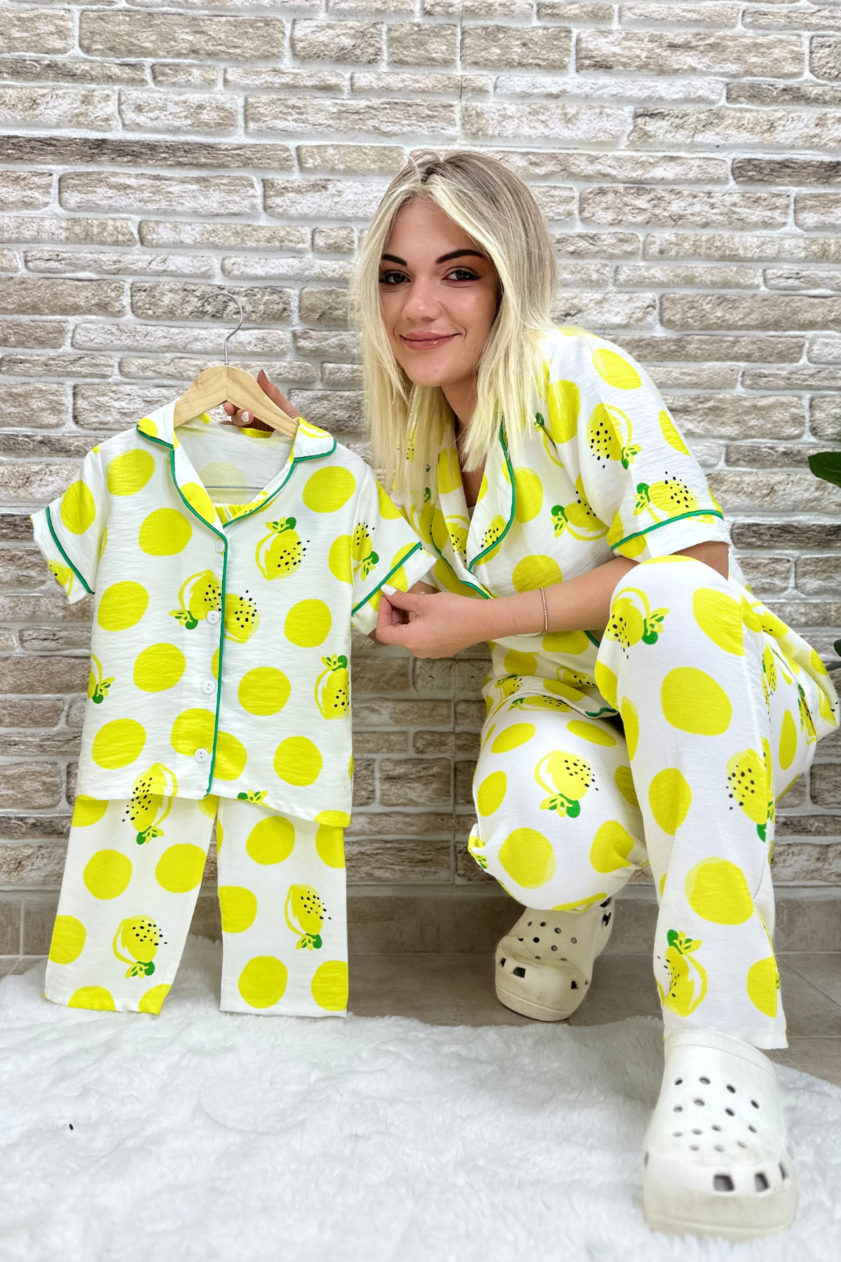 Anne Yetişkin Limonlu Pijama Takımı