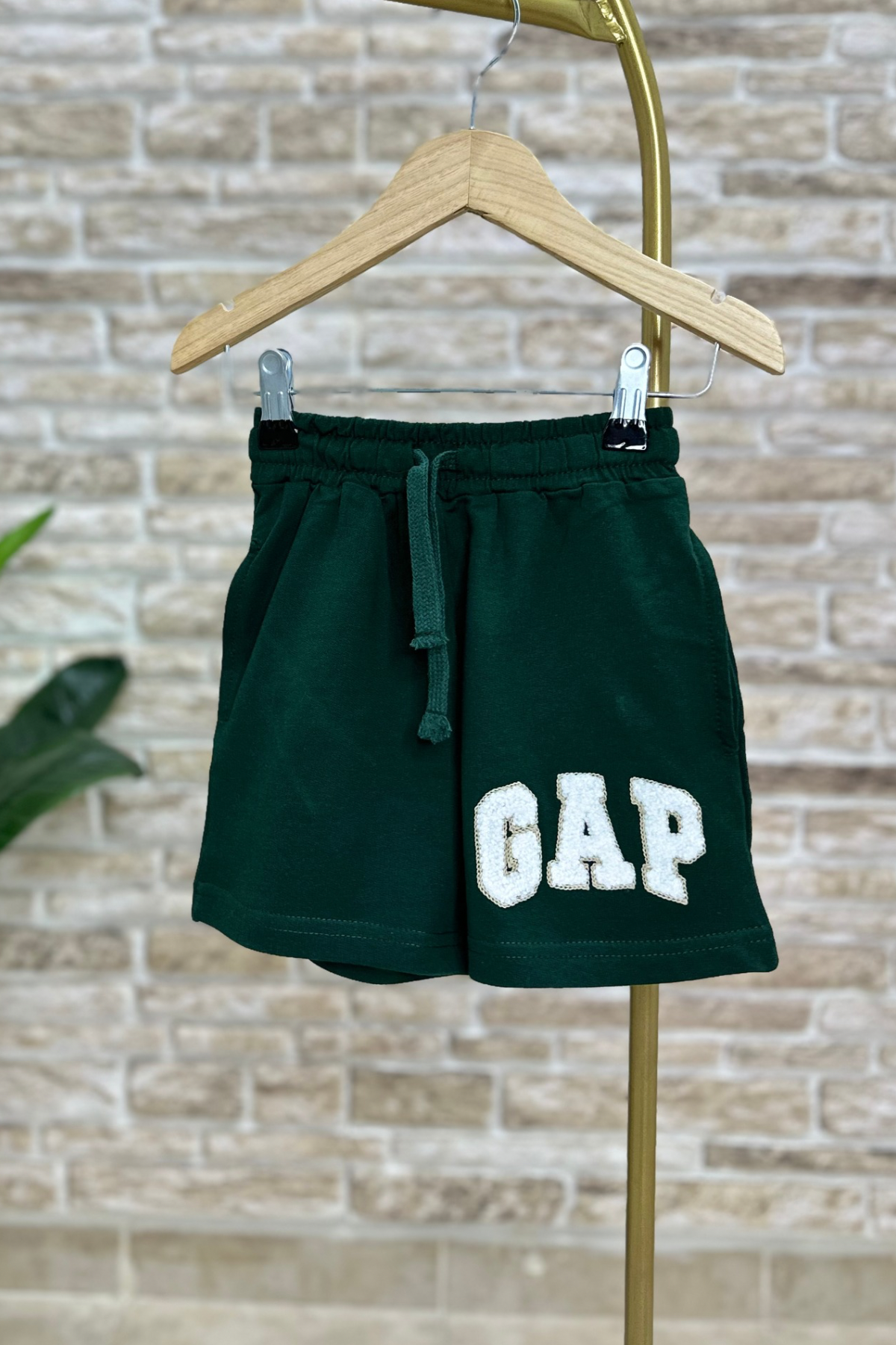 Beyaz Yeşil Gap Şortlu Takım