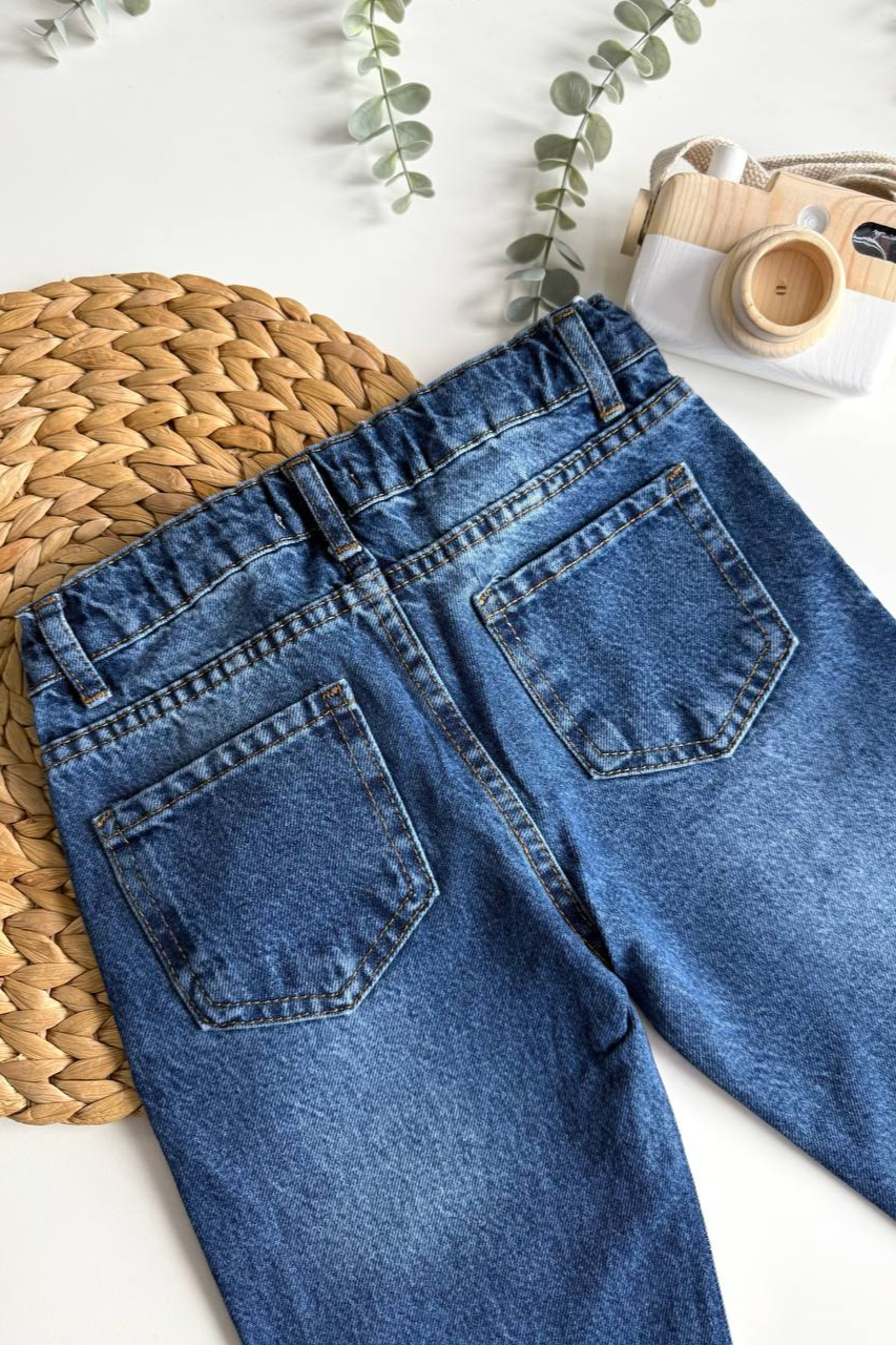 Erkek Çocuk Yırtık Detaylı Laci Jean Pantolon