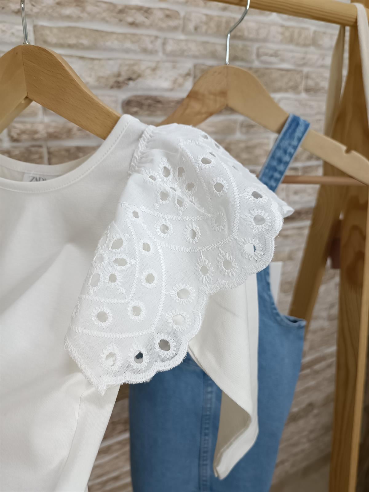 Fisto Detaylı Uzun Kol Çıtçıtlı Body