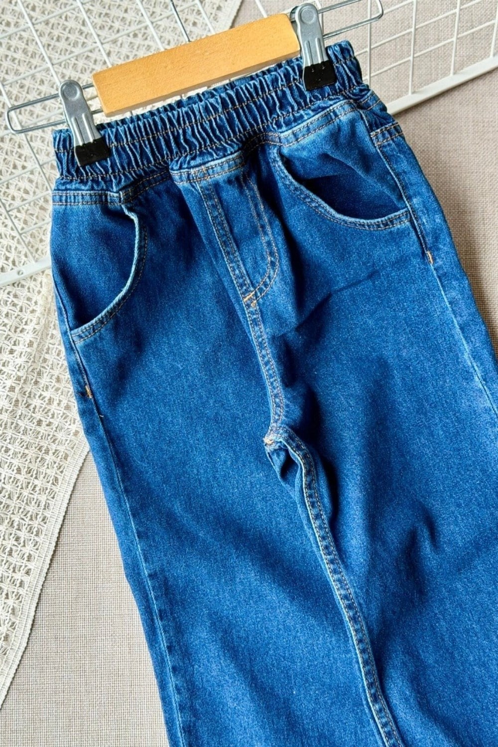 Kız Çocuk Çilekli Mevsimlik Denim Pantolon