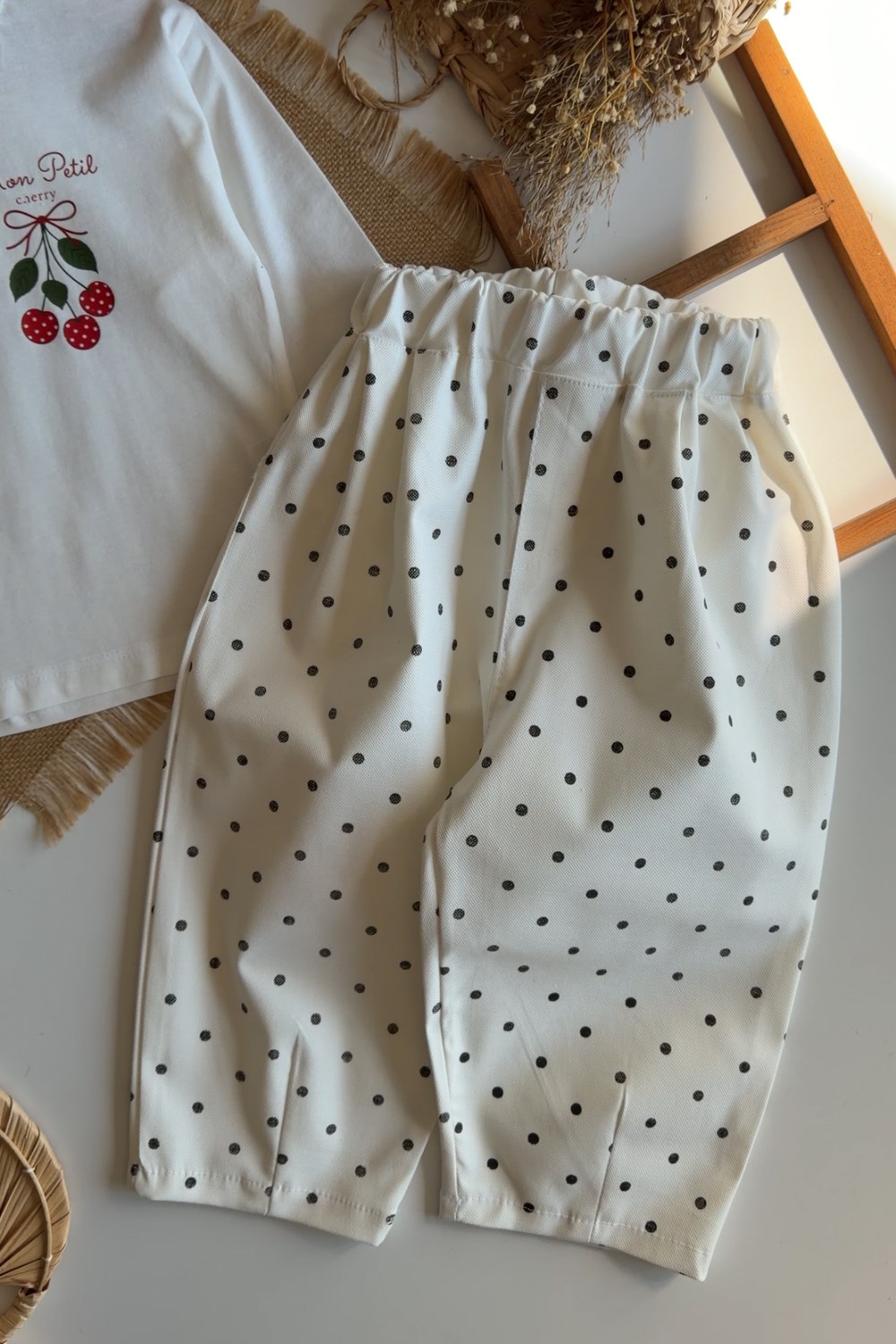 Kız Çocuk Kiraz Desen Gabardin Pantolon Takım - Ön Sipariş Kargosu  25 Eylülde Çıkacaktır