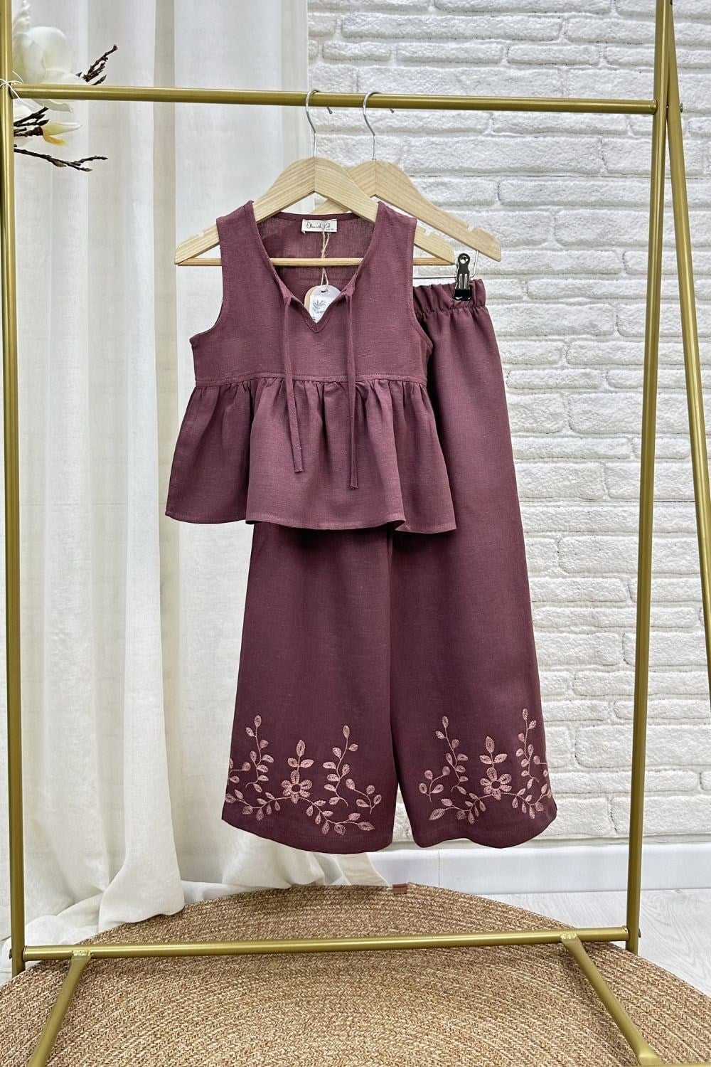 Kız Çocuk Özel Seri Keten Nakışlı Mürdüm Takım